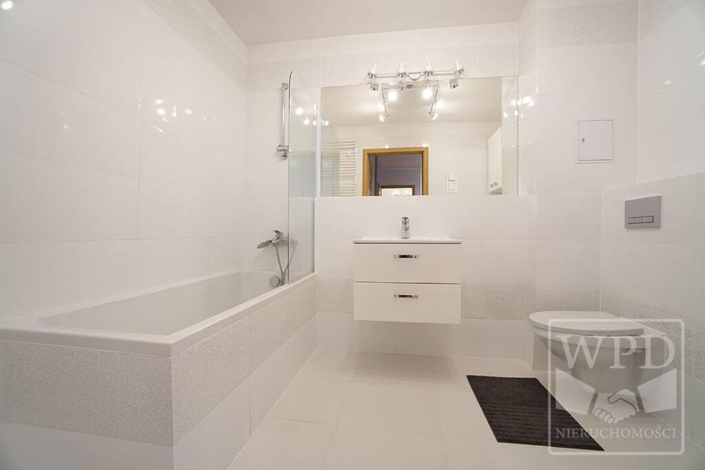 Big Apartment - Old Town - 3 Rooms - Private Parking Wroclaw Exterior photo